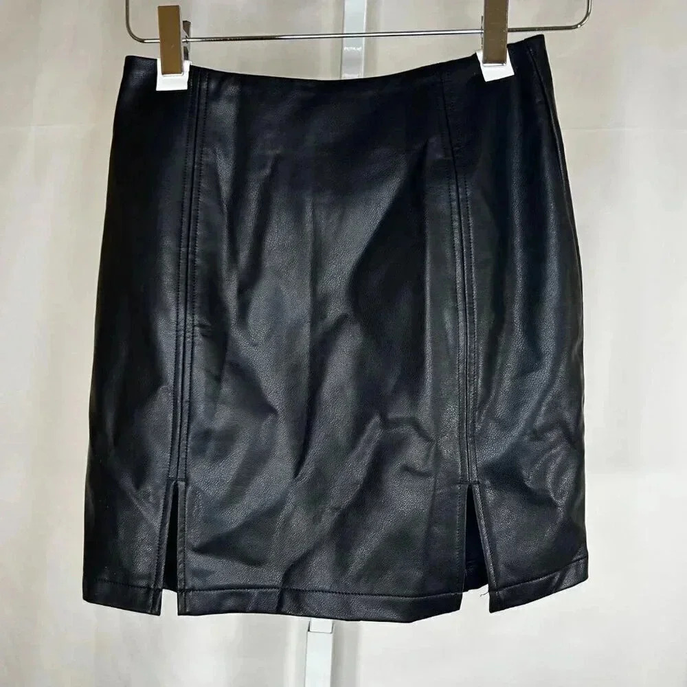 Mangopop Size Small Faux Leather Black Skirt Mini Party Concert